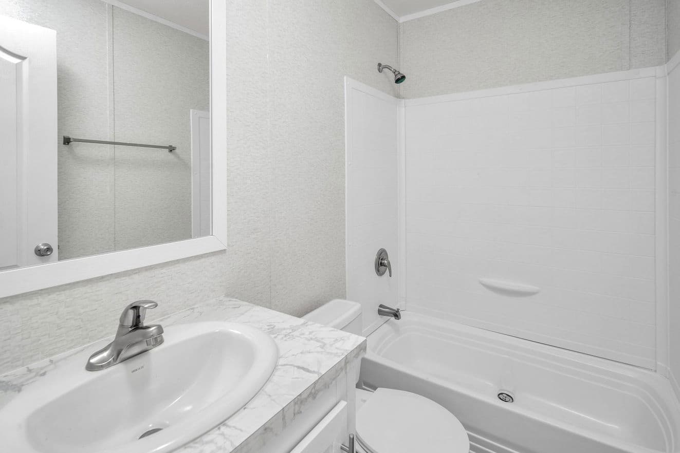 Valu maxx premier 16763a interior and bathroom home features