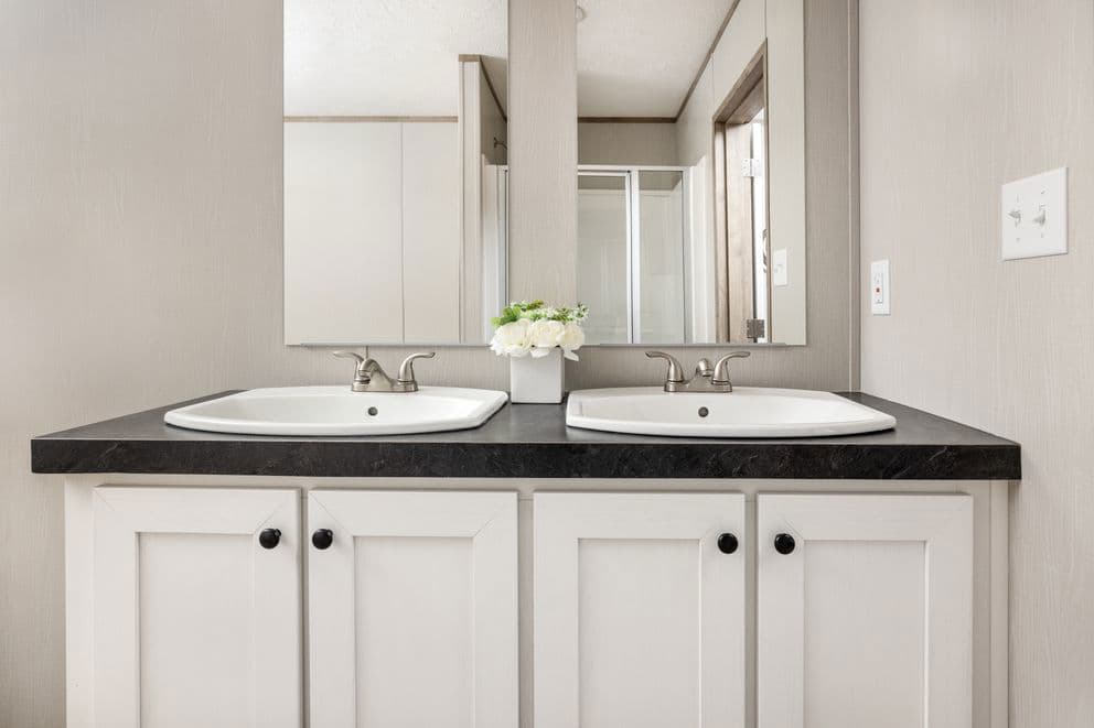 Aspire bathroom home features