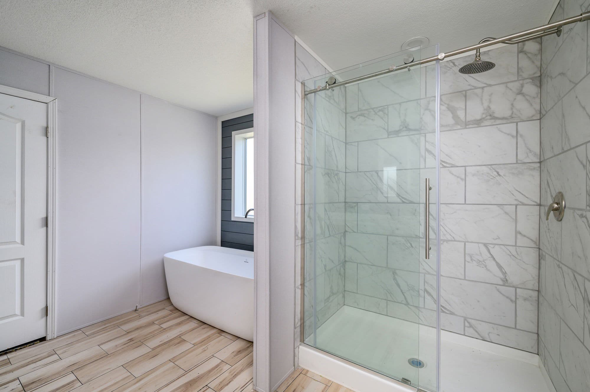 Palmetto bathroom home features