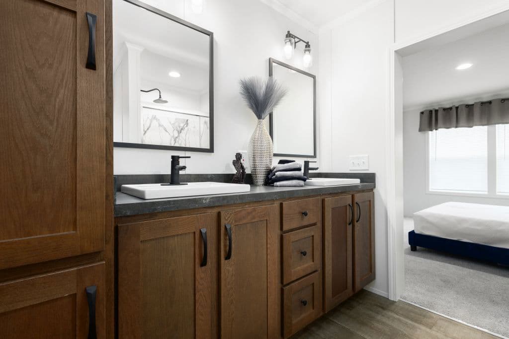 Astro elite ranch 3a2810-p bathroom home features