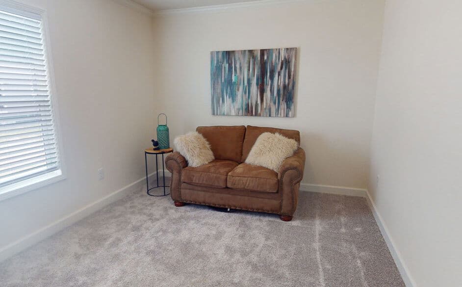 Reserve s56j bedroom home features