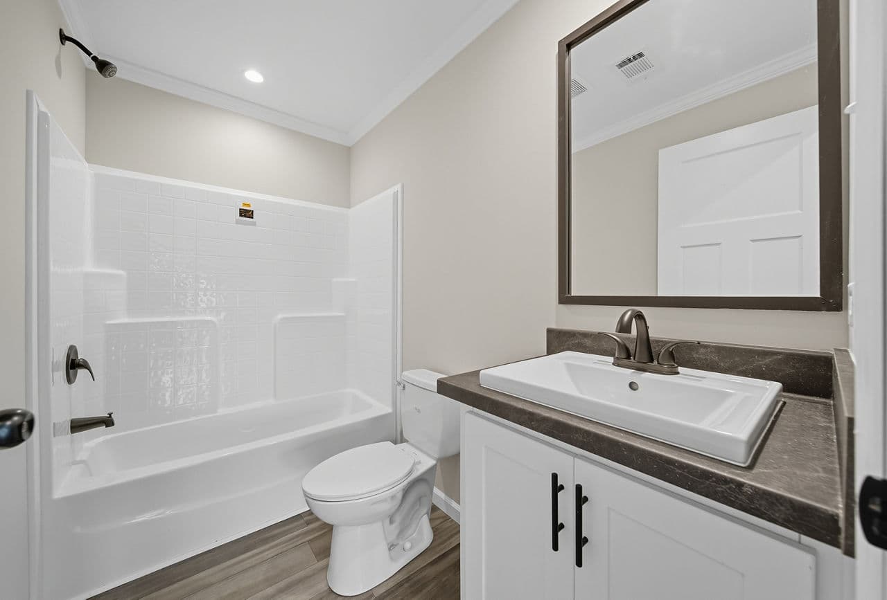 Valencia bathroom home features