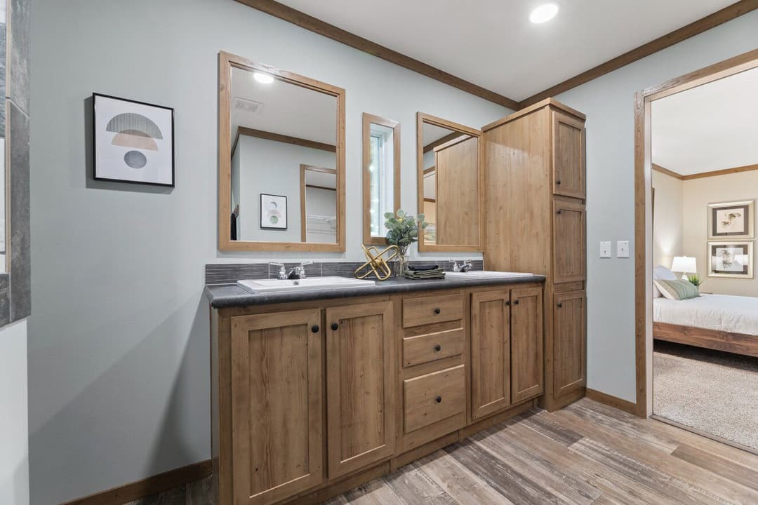 Excalibur 32644x bathroom home features