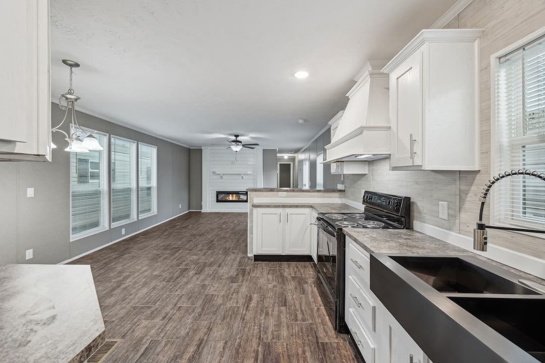 Md-102 kitchen home features