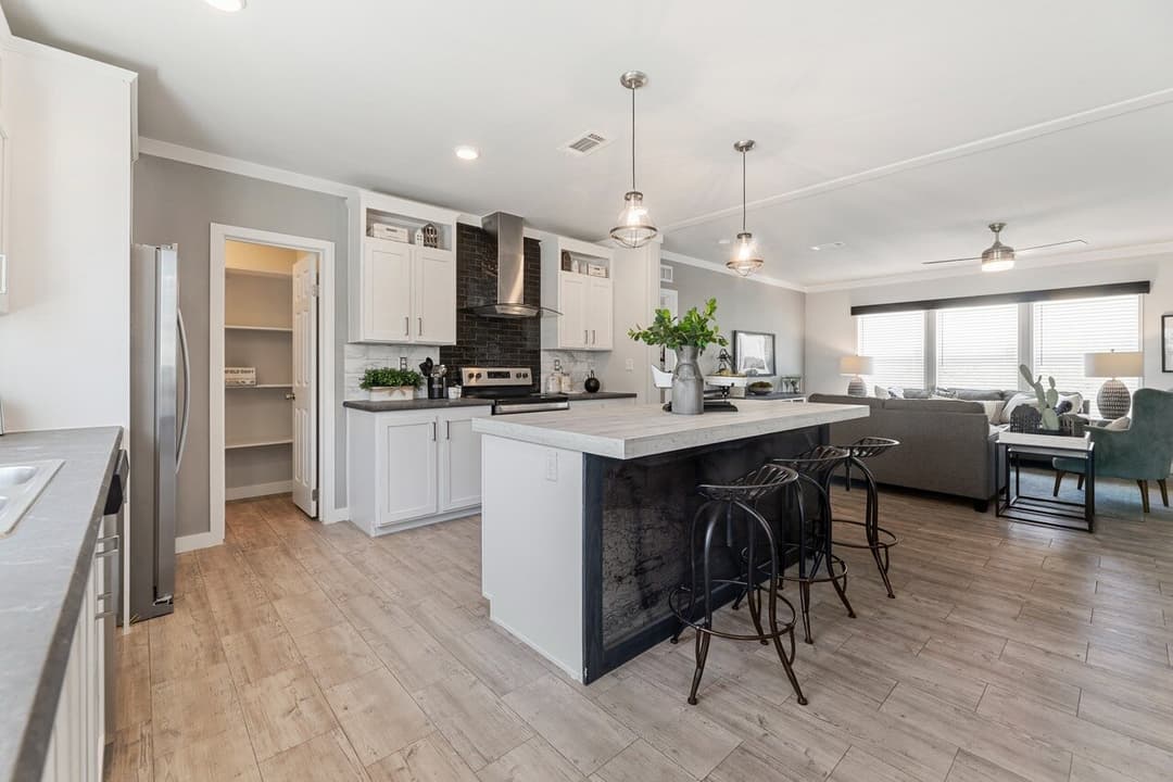 Urban value 32563a kitchen home features