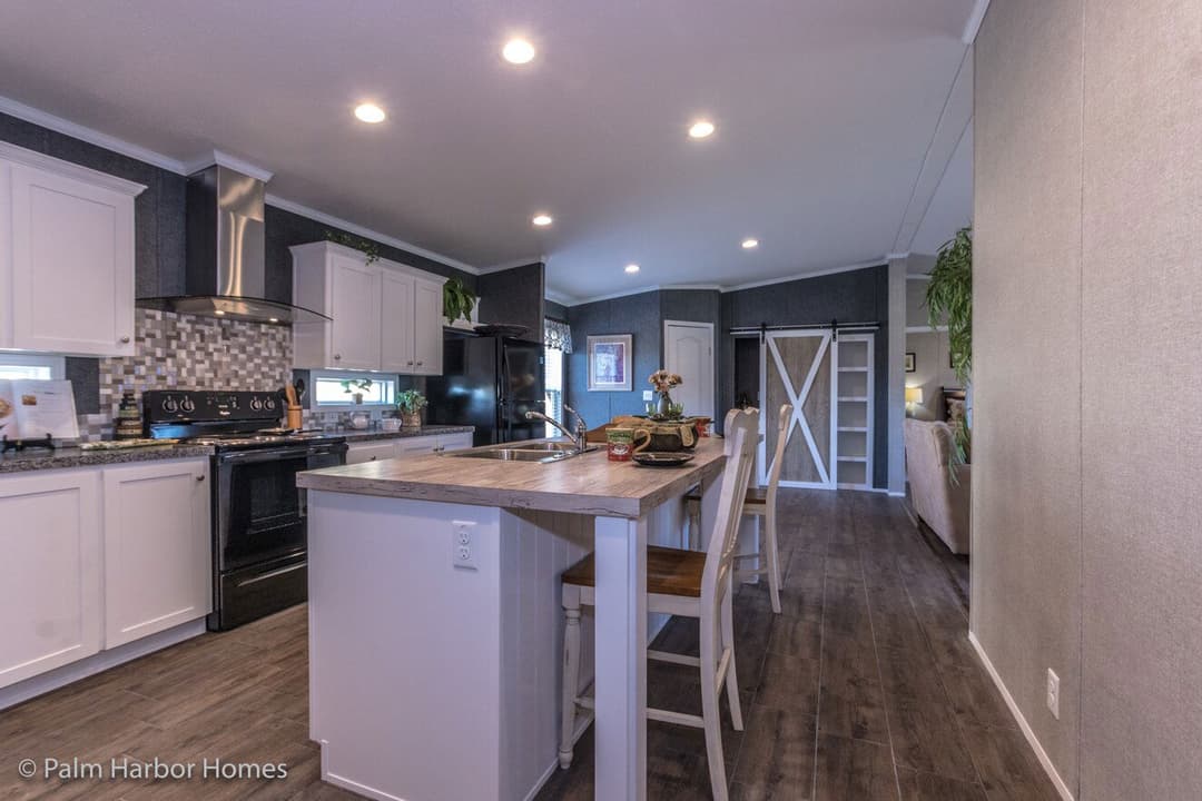 Kensington 30563k kitchen home features