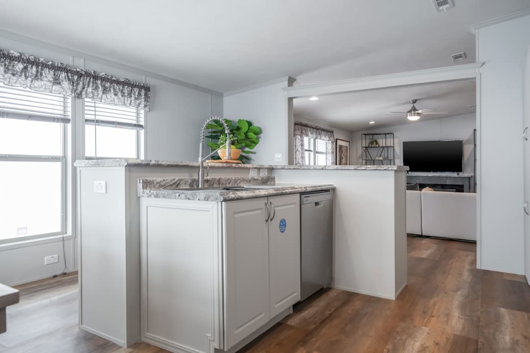 Heritage h-3256-32d kitchen home features