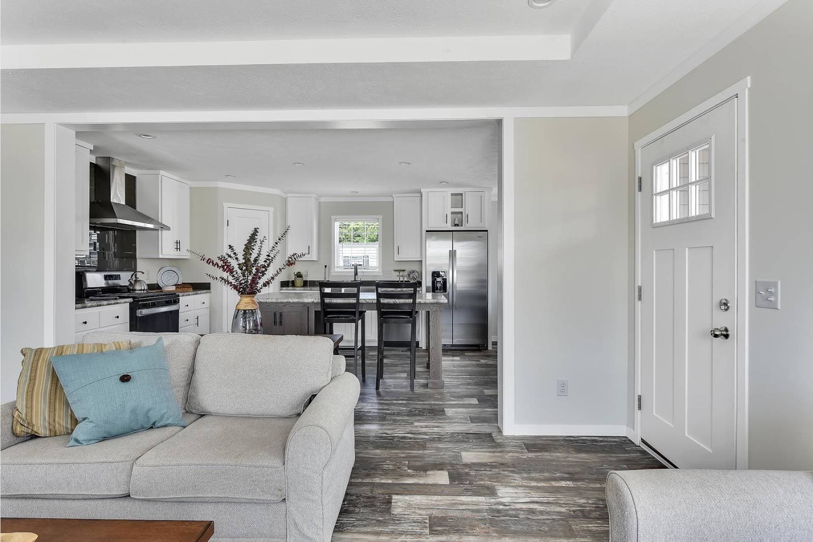 Elevate 56f interior home features