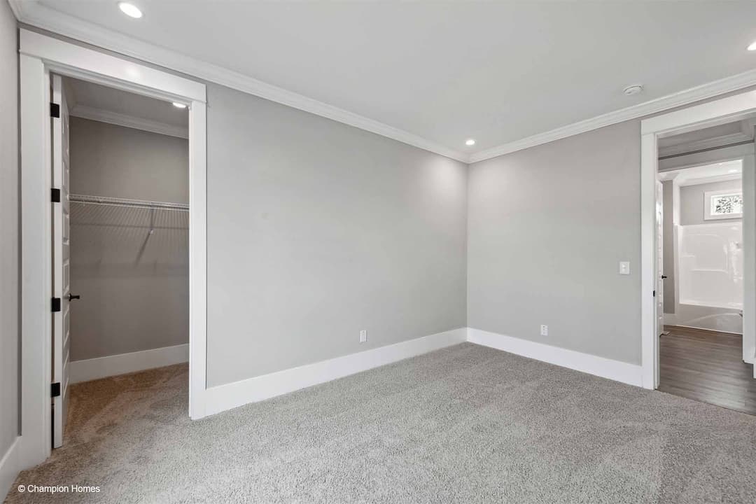 Cameron iii 3260-02 bedroom home features