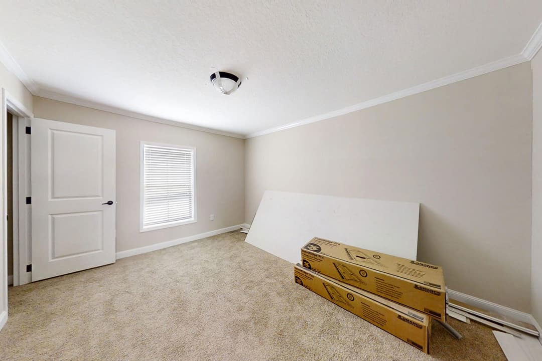 Pri3270-2014 bedroom home features