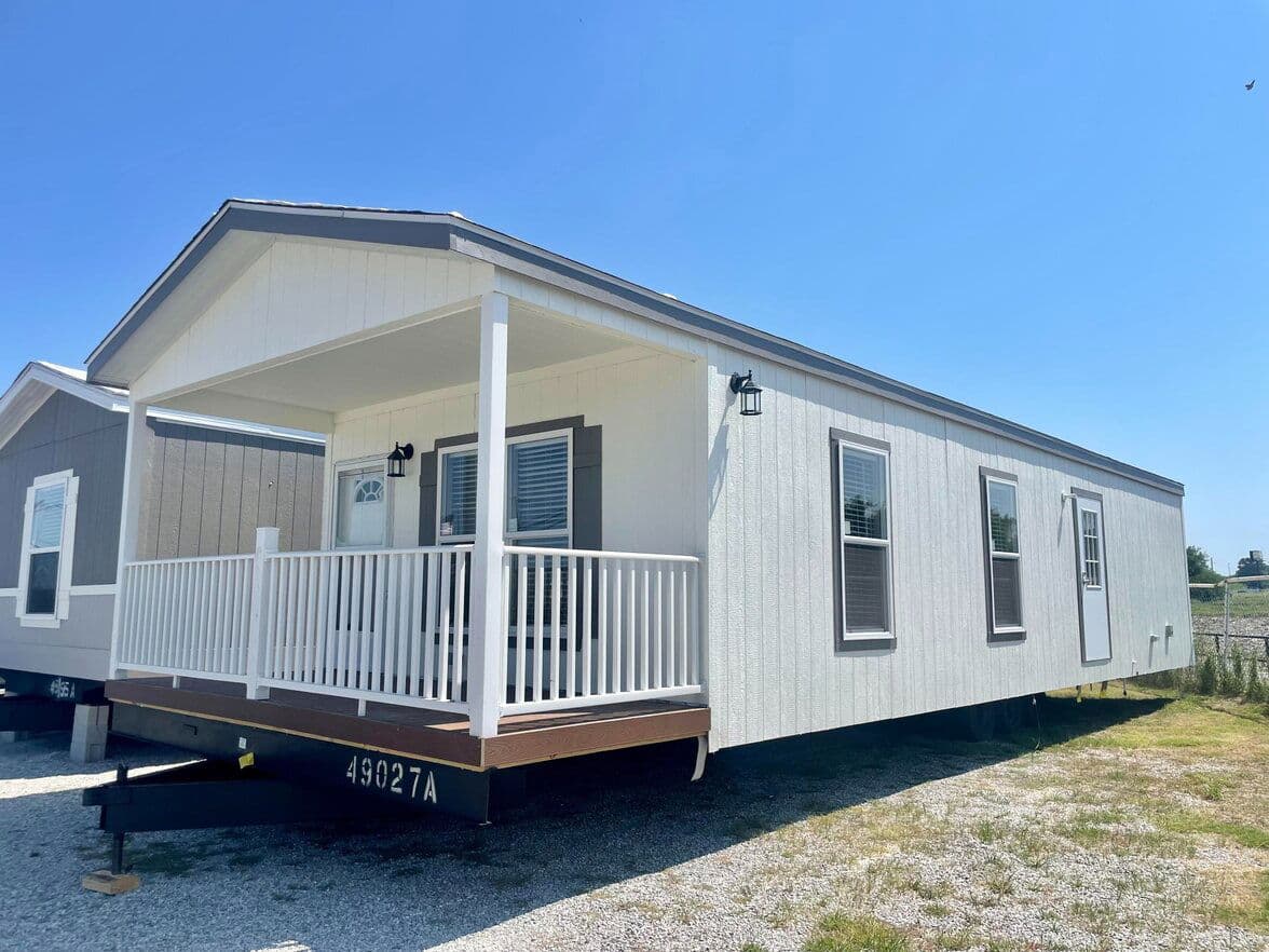 Pinnacle 16401p exterior home features