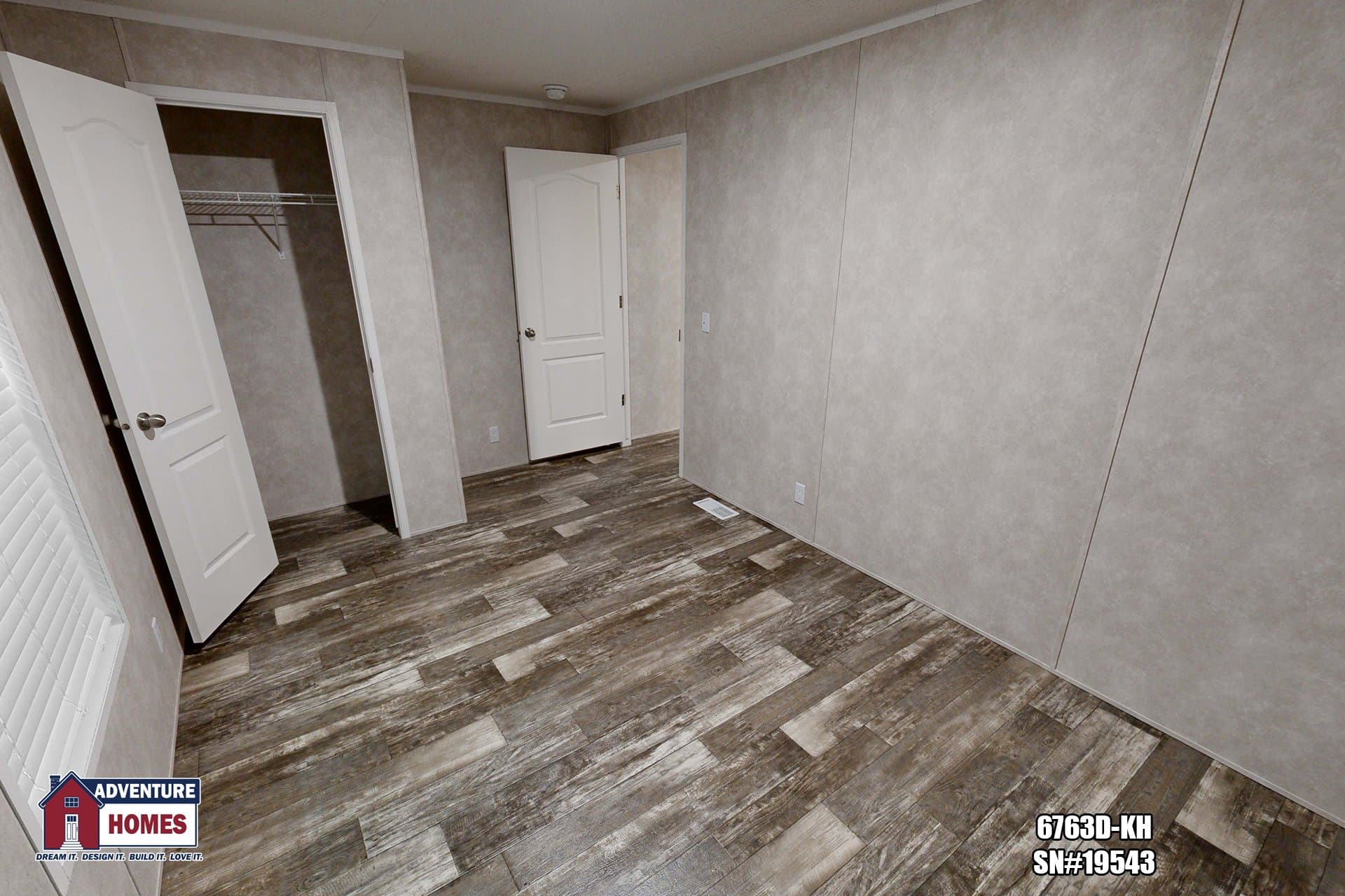 6763d-kh bedroom home features