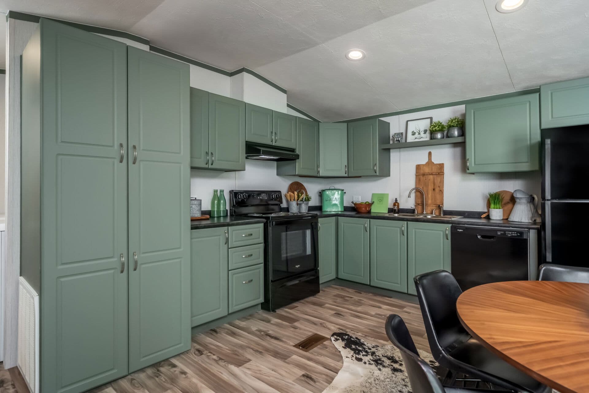 Singlewide s-16×64-32c shed kitchen home features