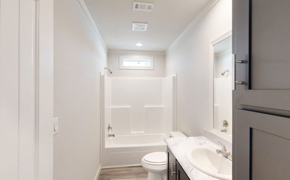 Nordic 6364 bathroom home features