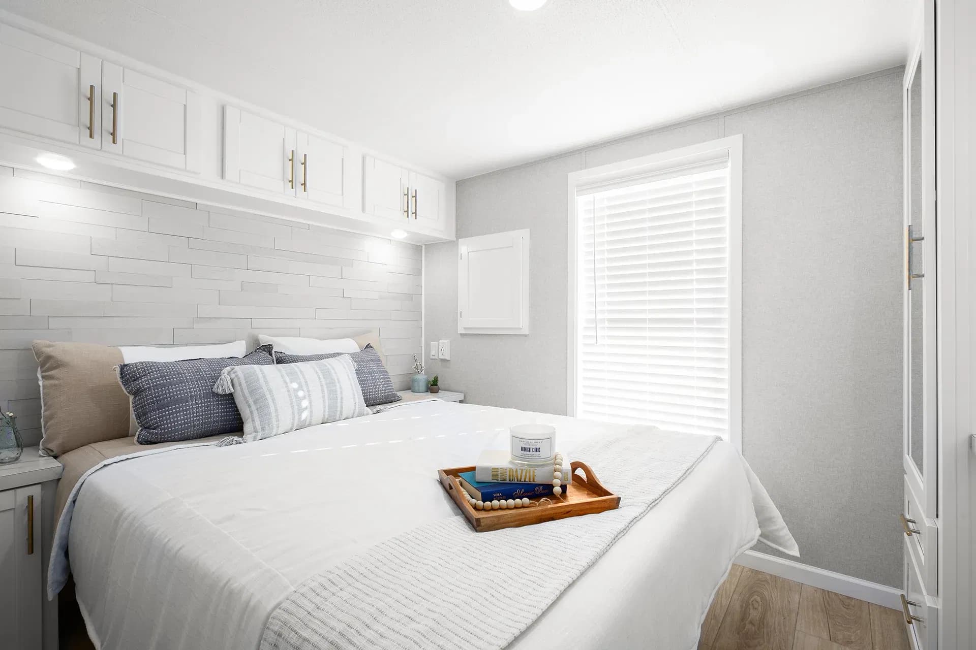 Island bedroom home features