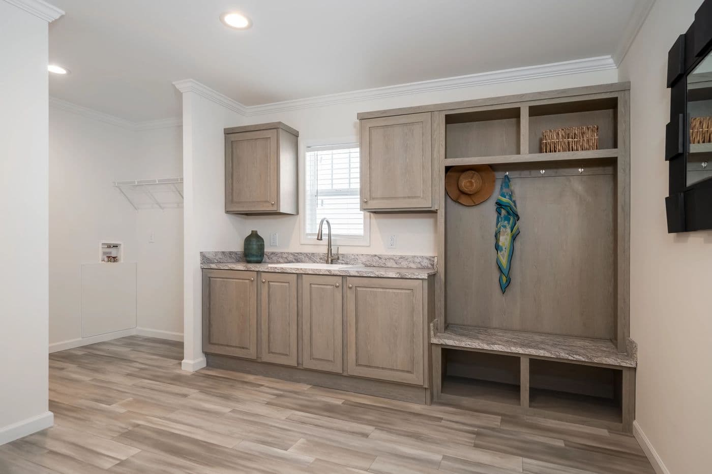 Boulder interior home features