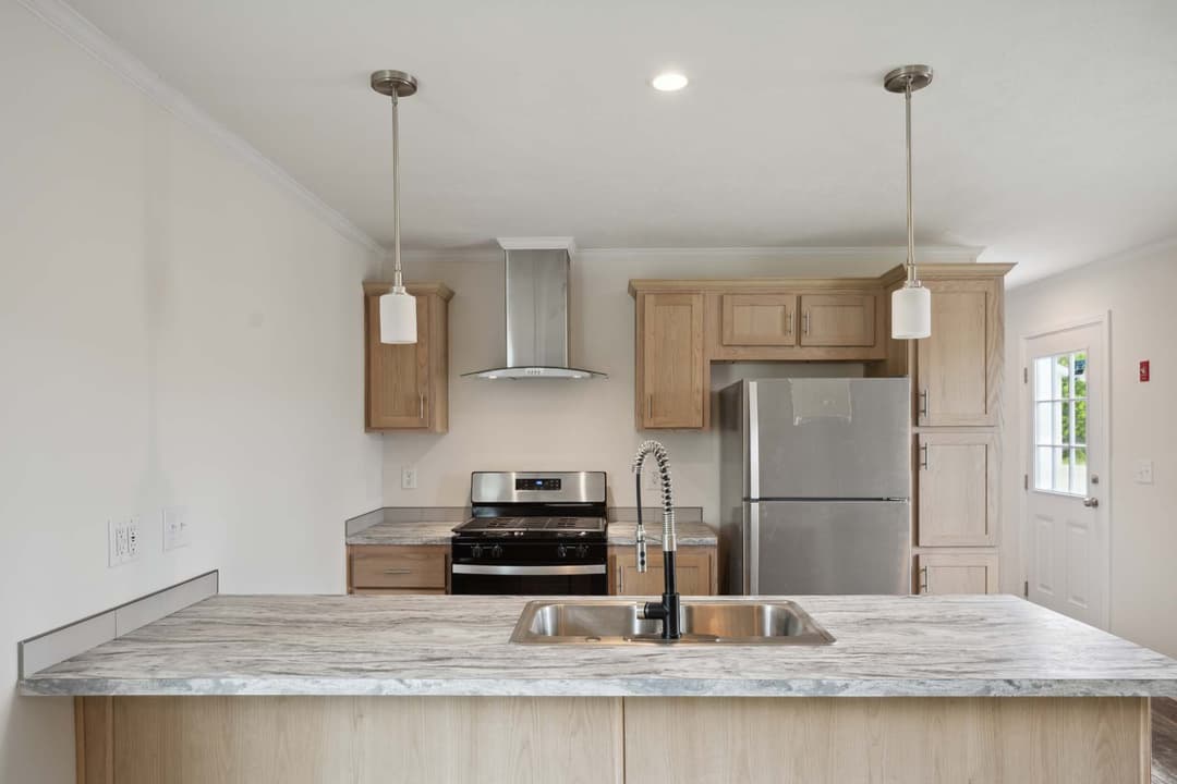 Achiever 6903 kitchen home features