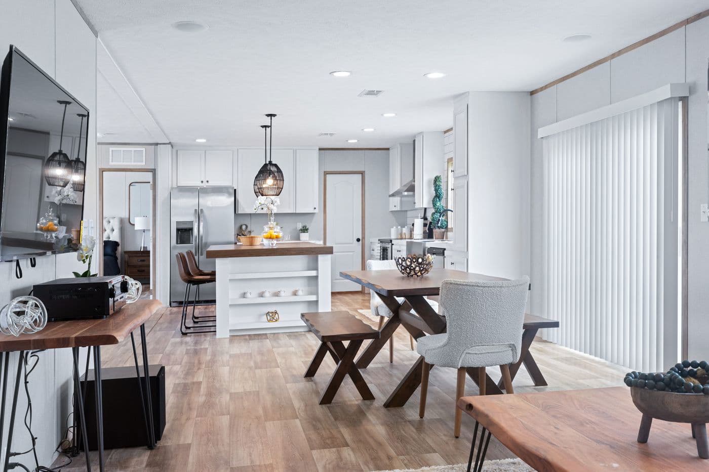 El sueno breeze interior home features