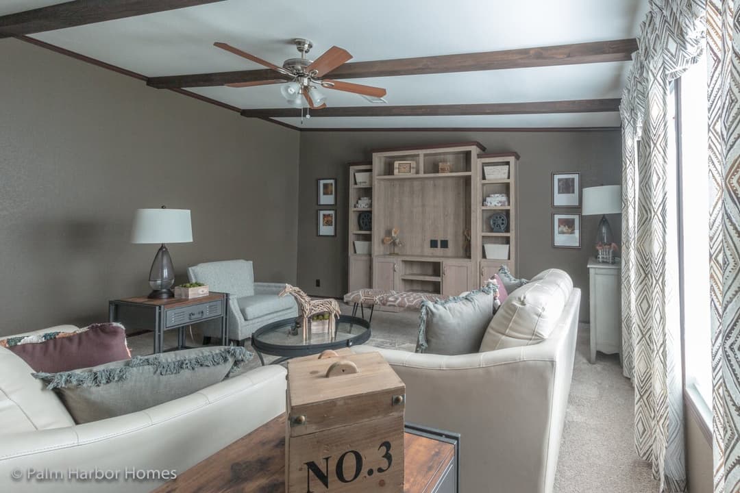 Magnum 32764f interior home features