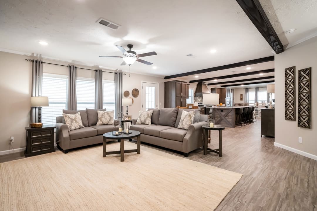 Md-54-32 the duke interior home features