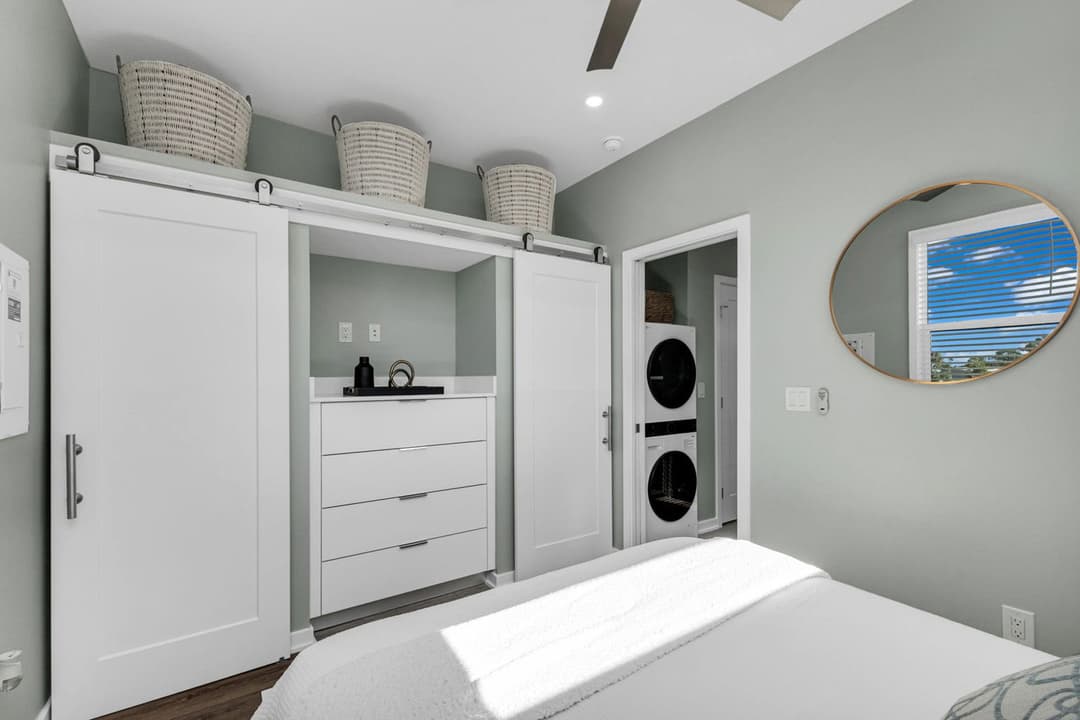 Terra bella bedroom home features