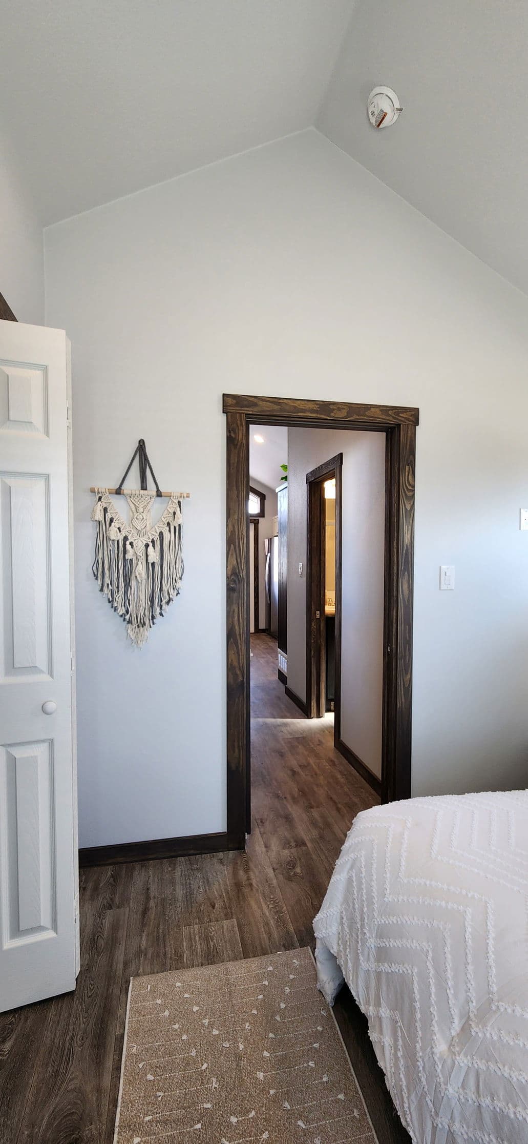 Dove interior home features