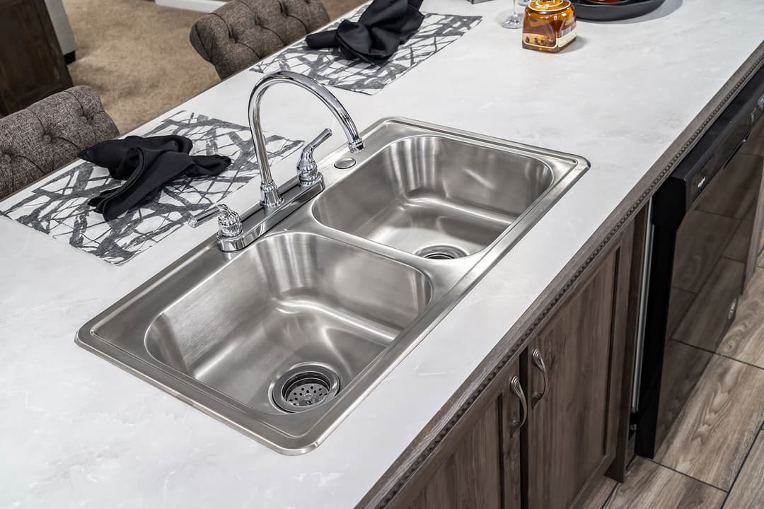 Md-41-32 kitchen home features