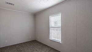 Md-113 bedroom home features