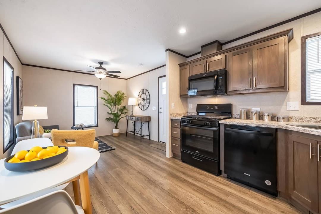 C601 kitchen and hero home features