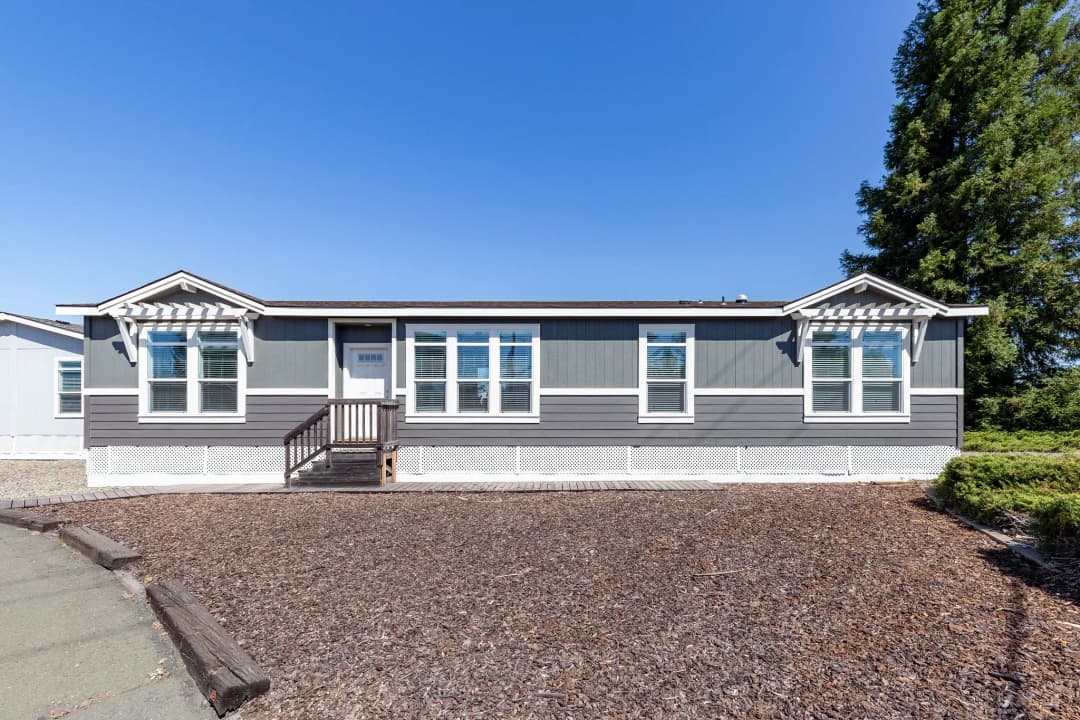 Coronado 2458c exterior home features