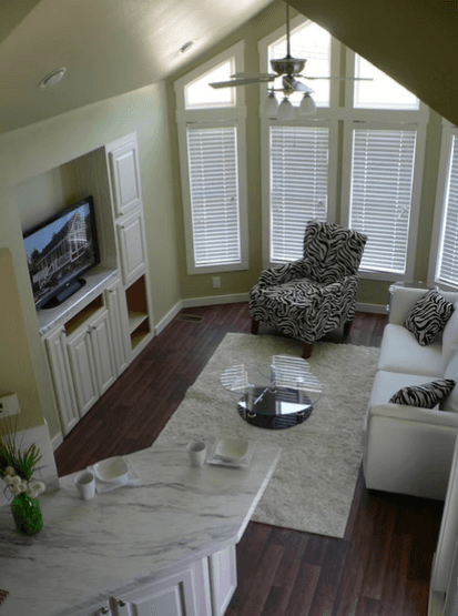 Trinca interior home features