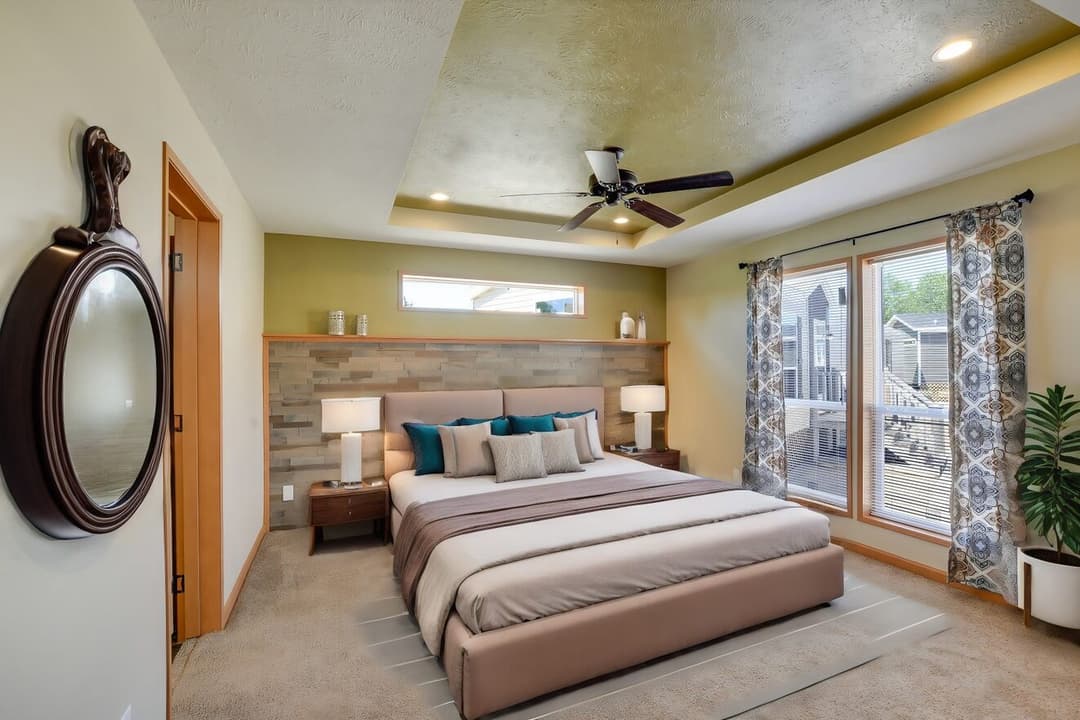 The blue ridge 185005 bedroom home features