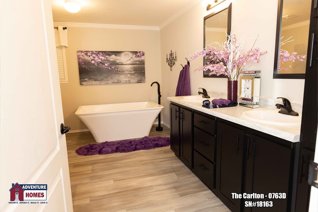 Carlton | 0763d bathroom home features