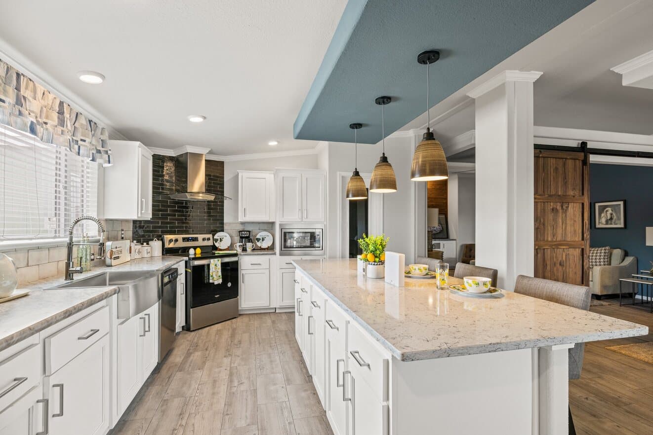 La belle 41764d kitchen home features