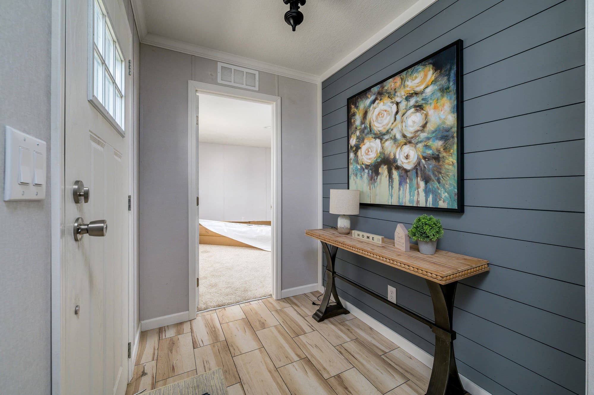 Palmetto interior home features