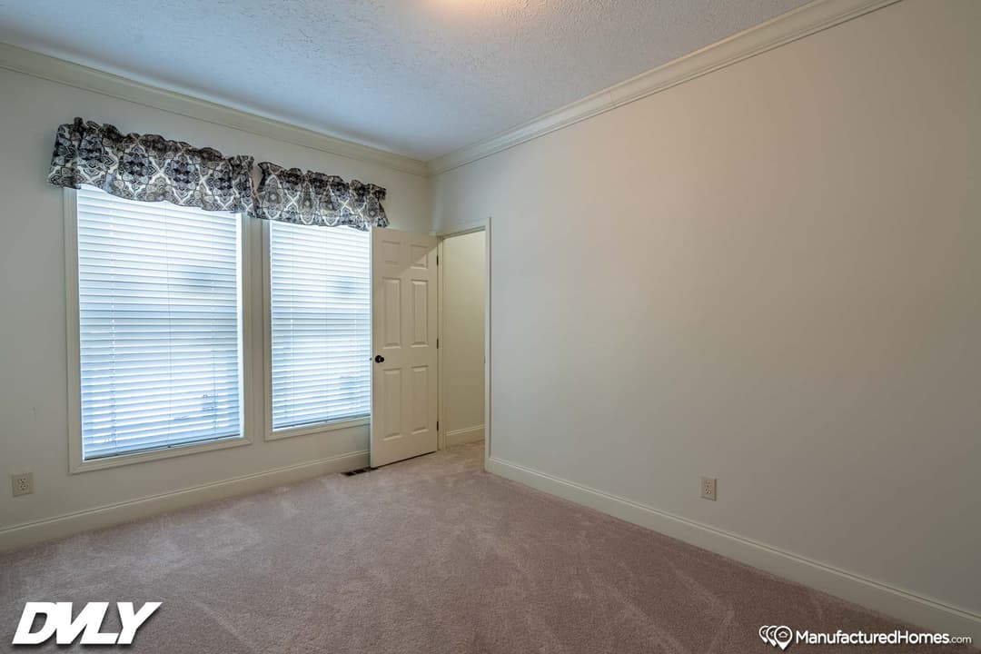 Orchard house (study) bedroom home features