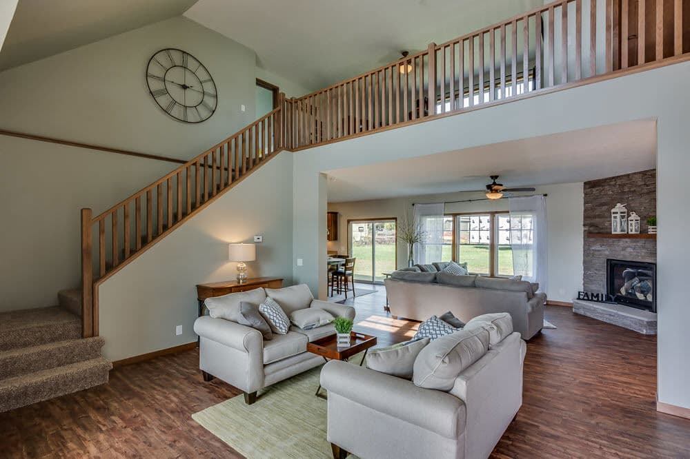 Cape cod interior home features