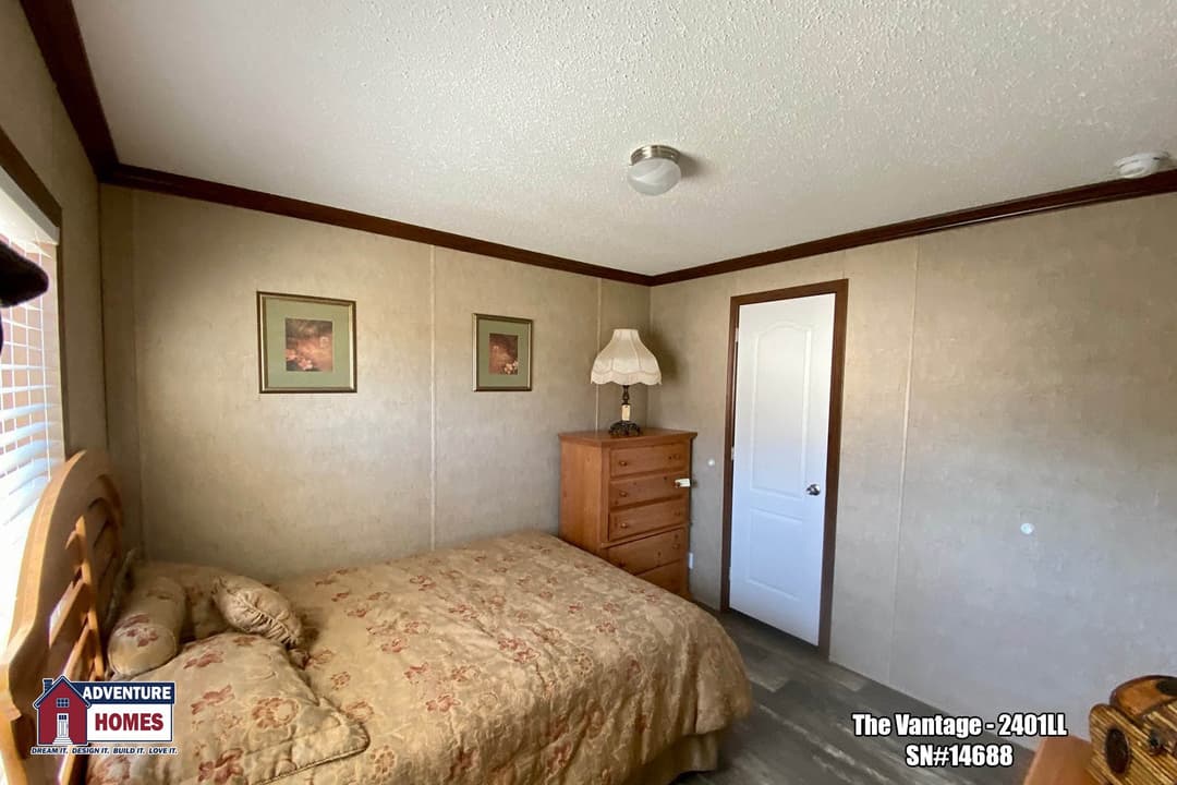 Vantage | 2401ll bedroom home features