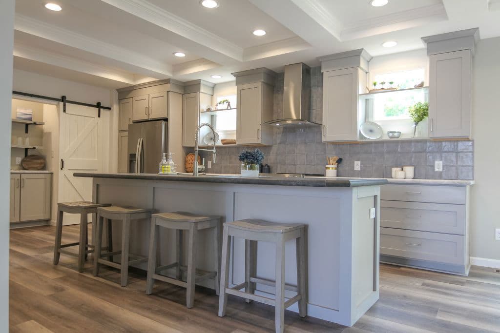 Le fantastique ranch 3p2602-r kitchen home features