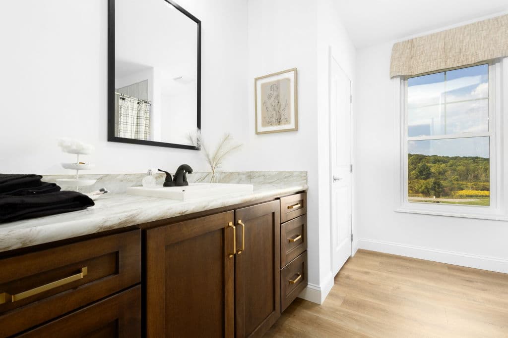 Ultra ranch 2p2460-x bathroom home features