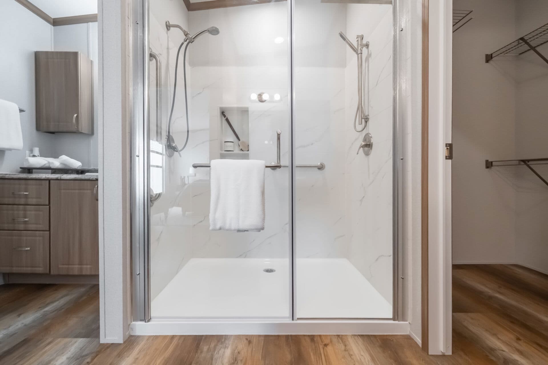 Heritage h-3264-32ap bathroom home features