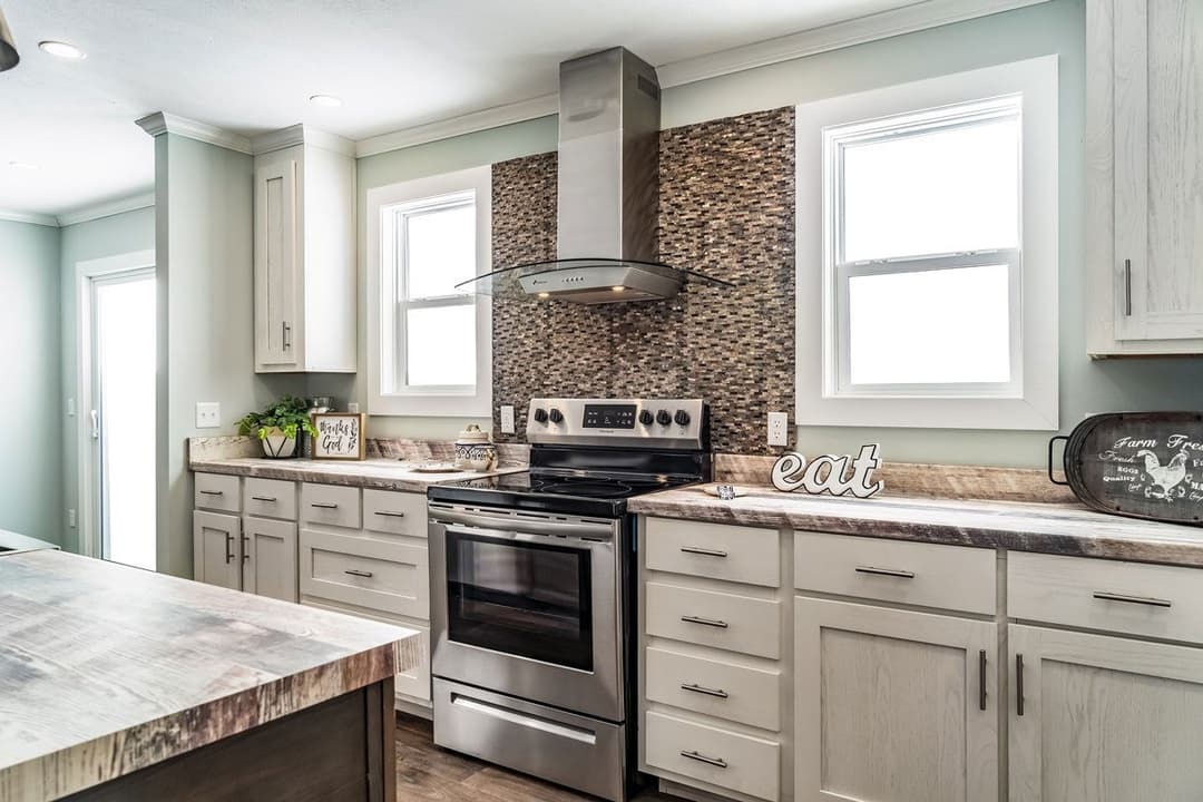 Delmar kitchen home features