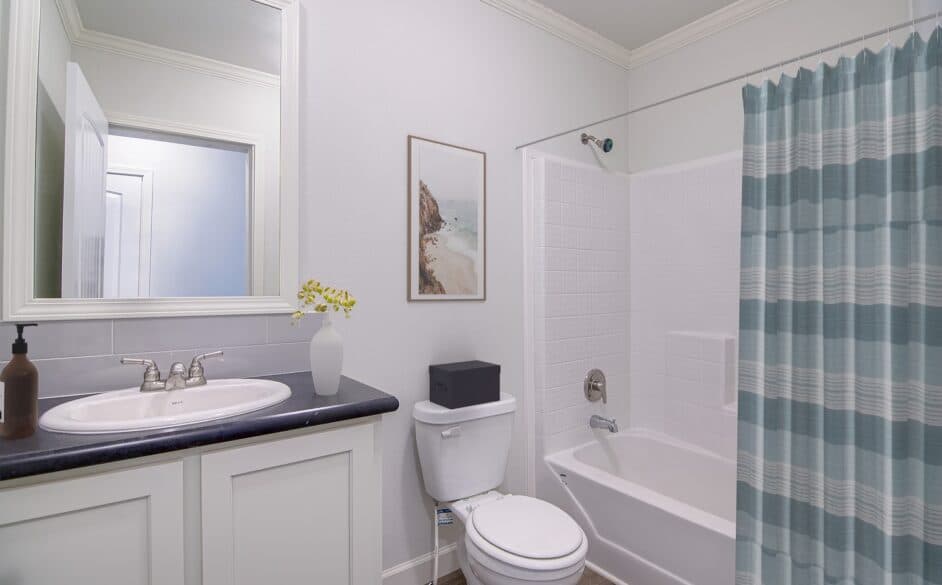 Corpus 5051 bathroom home features