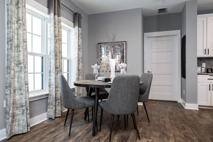 Saddle ridge 28663a interior home features