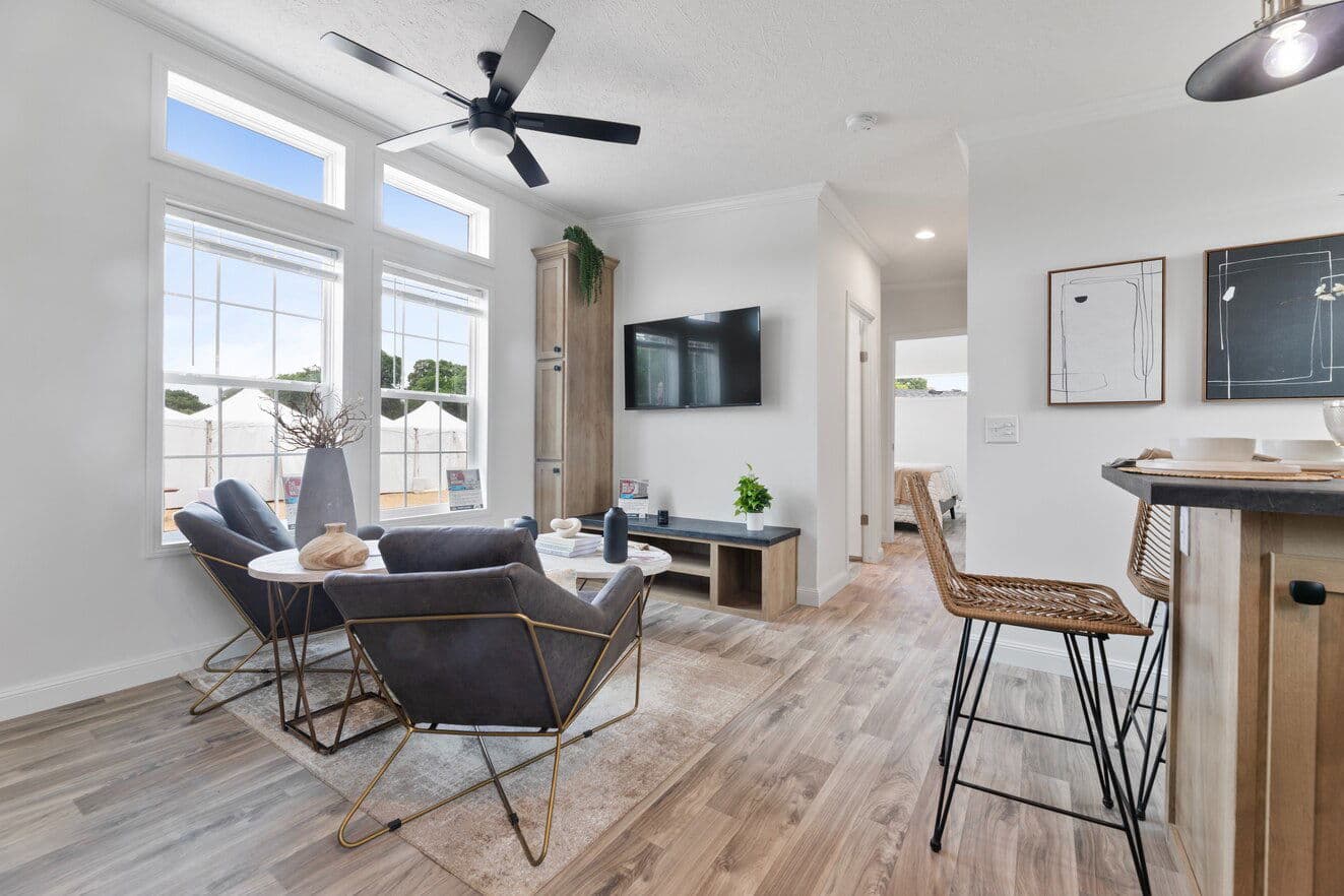 Blue ridge duplex interior home features