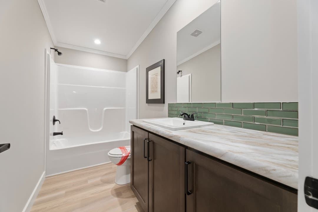 Pelican bay ii 30764b bathroom home features