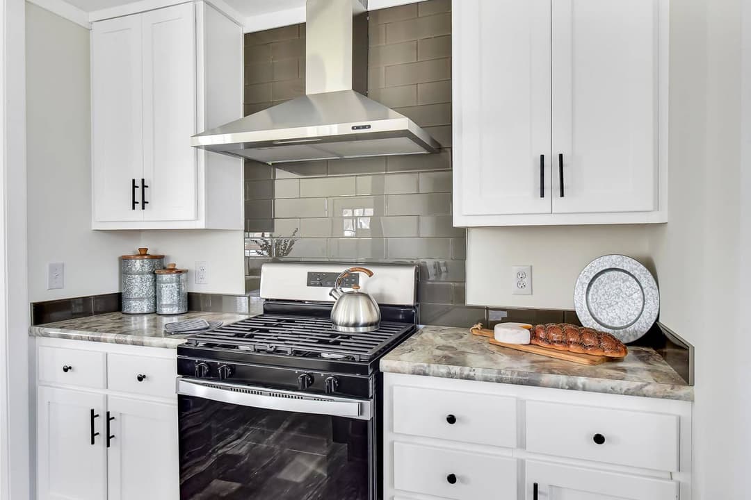 Elevate 56f kitchen home features