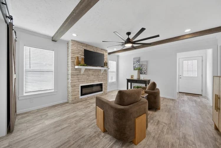 Rory interior home features