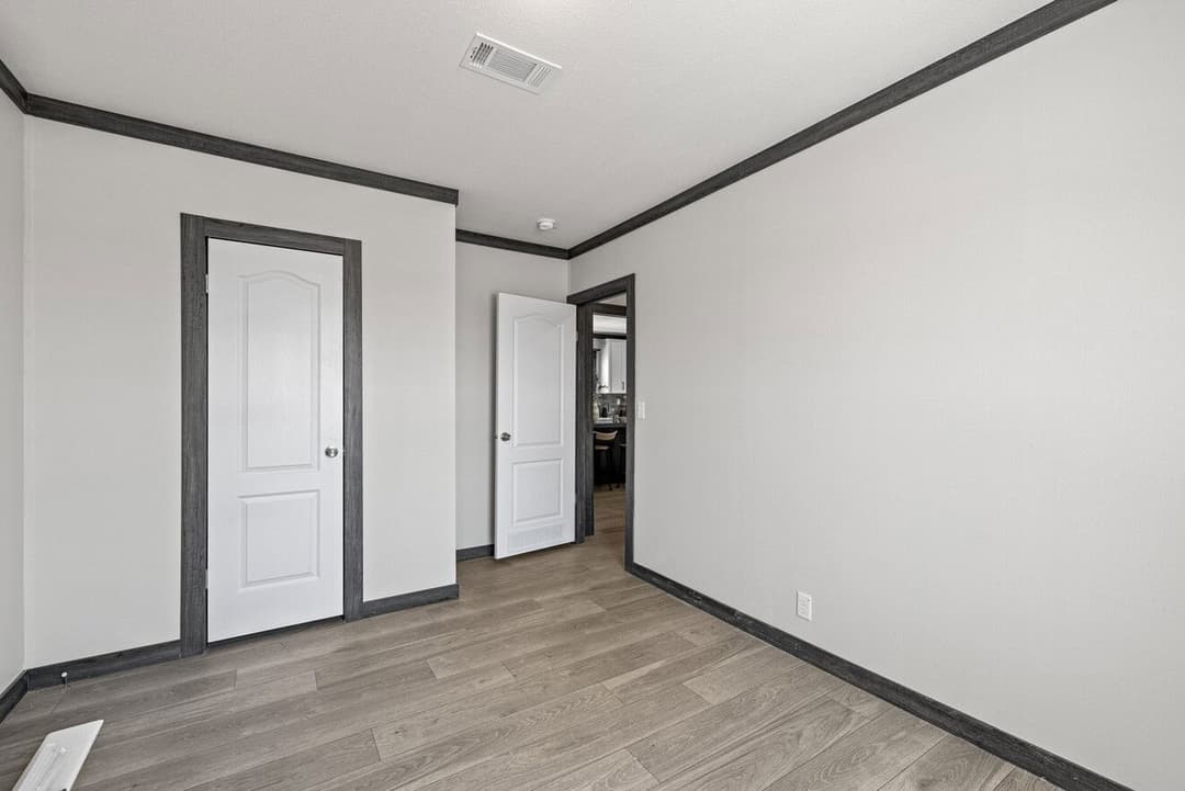 Pecan valley  30603p interior home features