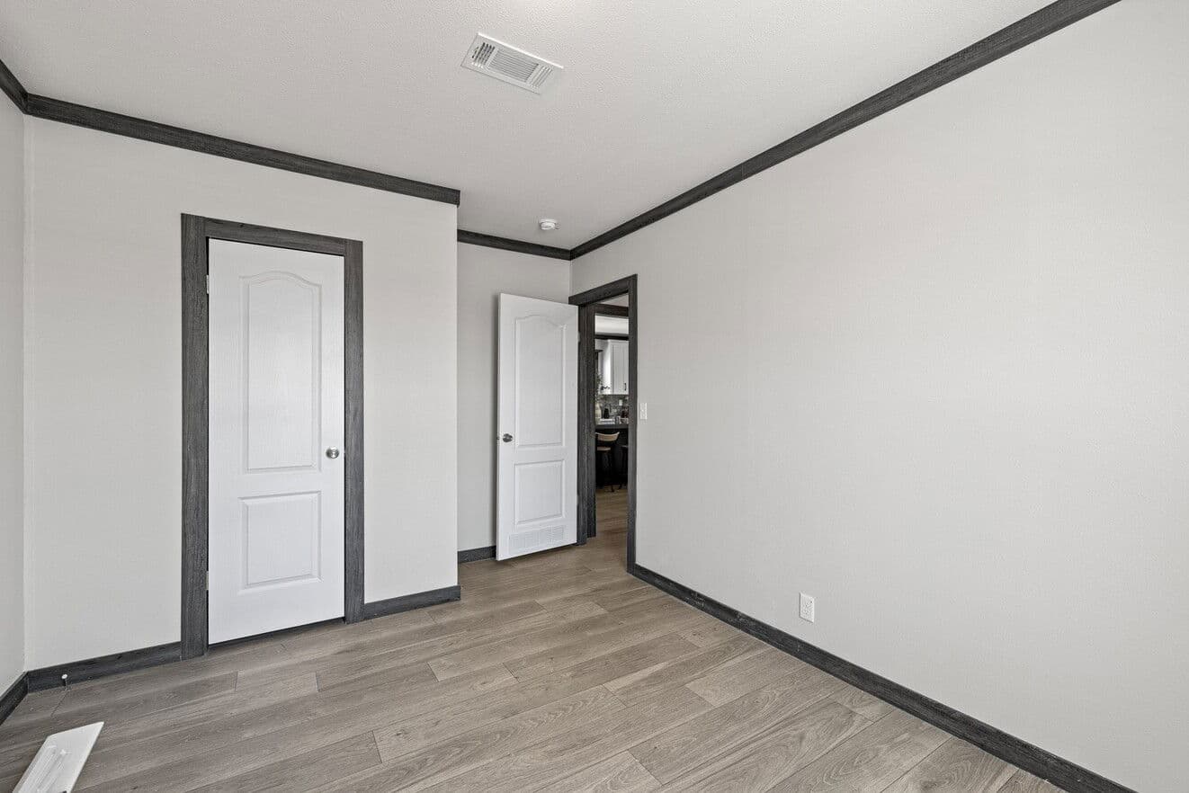 Pecan valley  30603p interior home features